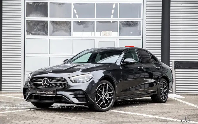 mercedes benz Mercedes-Benz Klasa E cena 249900 przebieg: 9893, rok produkcji 2022 z Władysławowo